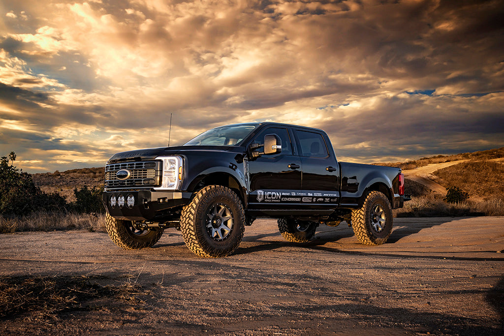 ICON 2023-2024 F-250/F-350 Ford Super Duty 4WD, 2.5 Piggyback Centerline Stabilizer Kit 65053