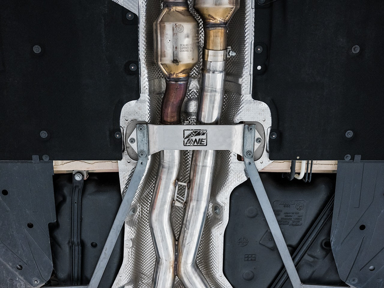 AWE Tuning 15-20 BMW F8X M3/M4 Track Edition Catback Exhaust - Diamond Black Tips 3020-43087