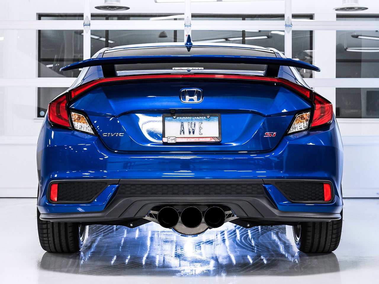 AWE Tuning 17-20 Honda Civic Si Touring Edition Exhaust w/Front Pipe & Triple Diamond Black Tips 3015-53014