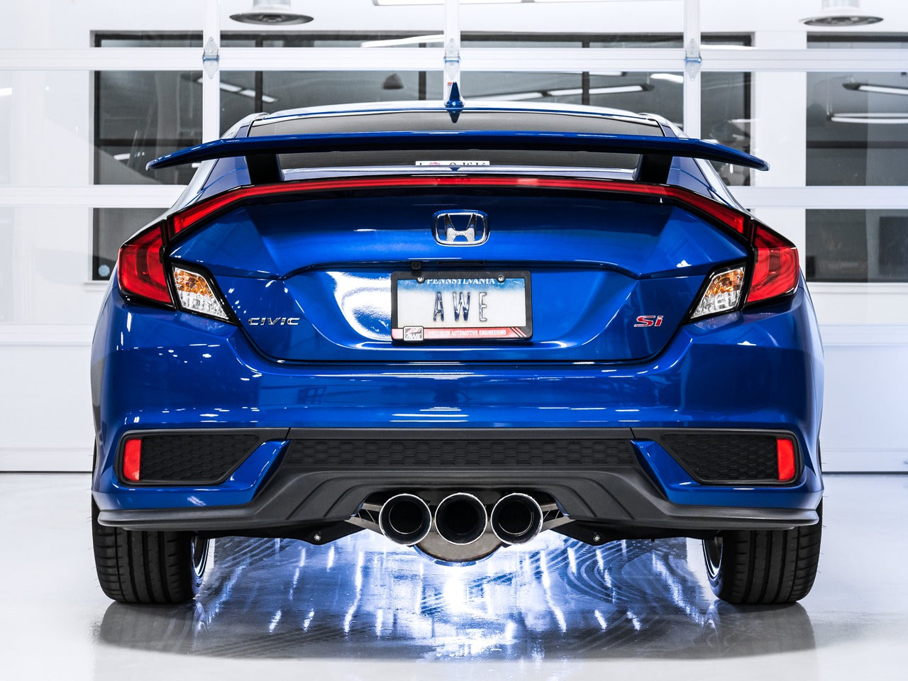 AWE Tuning 17-20 Honda Civic Si 1.5L Turbo Dual-to-Triple Tip Conversion Kit - Chrome Silver Tip 3810-52018