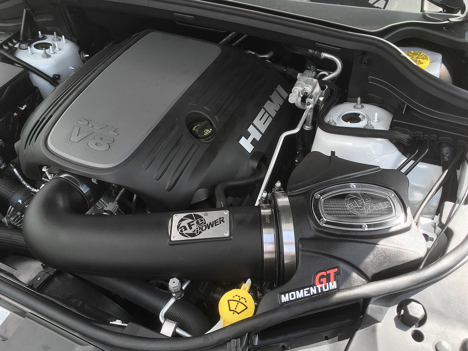 aFe POWER Momentum GT Pro DRY S Cold Air Intake System 11-21 Jeep Grand Cherokee (WK2) // 11-22 Dodge Durango V8 5.7L HEMI 51-76205-1