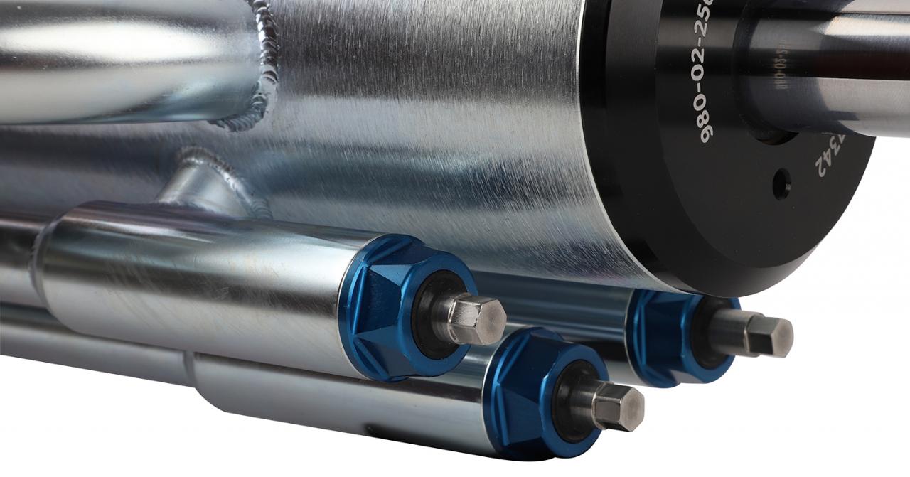 Fox 3.5 Factory Series 18in. P/B Res. 5-Tube Bypass (3 Comp/2 Reb) Shock 1in. Shaft (32/70) - Blk 980-02-256