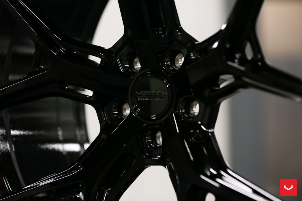 21x9 Vossen HF-5 Gloss Black (Hybrid Forged) 5x112 25mm