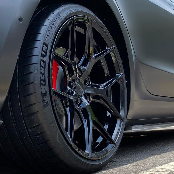 21x9 Vossen HF-5 Gloss Black (Hybrid Forged) 5x112 25mm